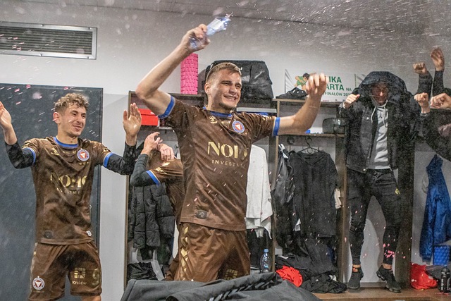 地的基石 地的基石